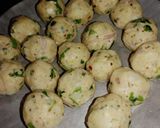 A picture of step 3 of Potato Lolipops.