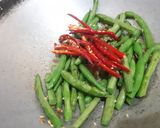 Foto langkah ke 2 dari resep Buncis tumis saori.