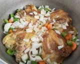 Foto del paso 1 de la receta: Sopa de Fideo con Salchichón y Pollo