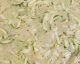 Egyszerű joghurtos cukkinis pali recept fázis 2 fotója