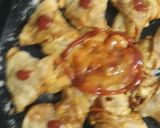 A picture of step 7 of Flower petal pizza.