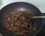Foto del paso 5 de la receta: Arroz con lomo al wok