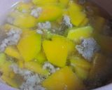 Hình bước làm 2 của món Canh bí đỏ thịt vai xay nấu con ruốc