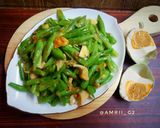 Foto langkah ke 3 dari resep Tumis Buncis Telur Asin.