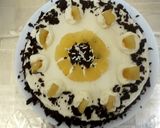 A picture of step 3 of Pineapple cake.