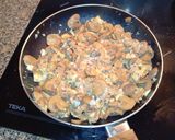 Foto del paso 4 de la receta Revuelto de champiñones con gorgonzola