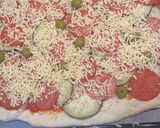 Foto del paso 8 de la receta: Pizza de pepperoni y verduras 🇮🇹