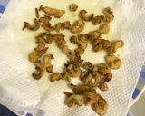 รูปขั้นตอนการทำที่ 3 ของ Milky mushroom tortellini with mushroom sauce