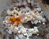 A picture of step 2 of Paneer Egg wrap with veggies.