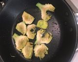 Foto del paso 11 de la receta: Bacalao confitado con puré de patatas, alcachofas y habitas