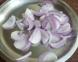 A picture of step 4 of Spring onion biryani.
