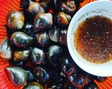 Hình bước làm 2 của món Ốc bươu nướng tiêu xay