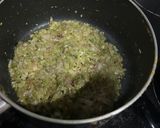 A picture of step 1 of Tomato prawns.