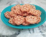 A picture of step 10 of Sweet Flower Khaja (Achappam) with Rabadi (fusion).