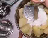 A picture of step 3 of Aloo tikki.