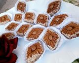 A picture of step 5 of Makroud with Honey Syrup.