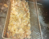 Foto del paso 4 de la receta: Cáscara de camarón rebozada