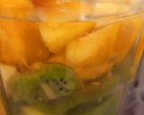 Foto del paso 1 de la receta: Licuado de Manzana, Durazno y Kiwi