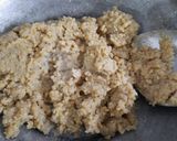 A picture of step 3 of Makhana ladoo.