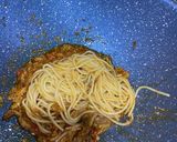 Foto langkah ke 3 dari resep Spaghetti Bolognese Pedas Dengan Tuna.