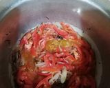 A picture of step 2 of Aloo qeema.