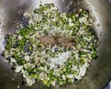 A picture of step 4 of Punjabi samosa.