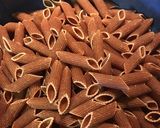 Foto del paso 1 de la receta: Fideos integrales con lomitos de atún
