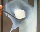 A picture of step 3 of Banana Güllaç.