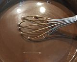 Foto del paso 5 de la receta: Tarta 3 chocolates con base de galleta y turrón 🍫🥄🍫
