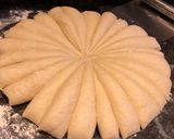 Pas rețetă Cruffins cu dulceață de afine, căpșuni, frișcă, nucă cu scorțișoară și fulgi de ciocolată😍😋 7 fotografie