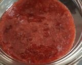 A picture of step 4 of Strawberries and chia seed jam.