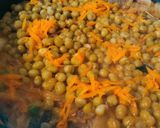 Foto del paso 3 de la receta: 🥕Arvejado de carne 🥩 con puré 🥔