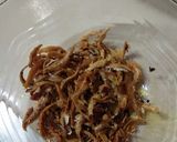 Foto langkah ke 5 dari resep Tumis Pedas Kulit Singkong.