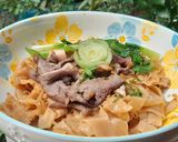 Hình bước làm 4 của món Bánh đa đỏ xào tim cật