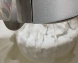 Foto del passaggio 1 della ricetta Meringata alle Fragole