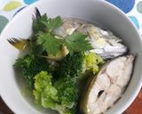 Foto langkah ke 6 dari resep Sop Ikan Cakal dan Brokoli mpasi 10bulan+.