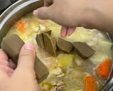 รูปขั้นตอนการทำที่ 5 ของ แกงกะหรี่ไก่