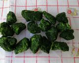 Foto del paso 5 de la receta Espinacas con pasas y piñones