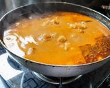 झणझणीत चिकन तांबडा रस्सा (chicken tambda rassa recipe in marathi) रेसिपी स्टेप 9 फोटो 