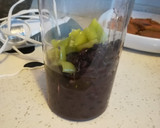 Foto del paso 2 de la receta: Salsa de porotos negros