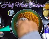 A picture of step 6 of Punjabi Choley Kulche.