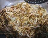 A picture of step 2 of Spicy Beef pulao.
