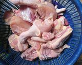 Foto langkah ke 1 dari resep Ayam bumbu | Ayam lengkuas khas Padang.