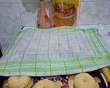 Foto langkah ke 7 dari resep 🍩 Donat empuk topping coklat bubuk.
