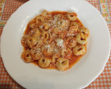 Foto del paso 6 de la receta: Tortellini con carne y tomate frito casero