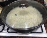 Foto del paso 2 de la receta: Arroz con champiñones y huevo frito