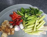 รูปขั้นตอนการทำที่ 1 ของ ต้มยำกุ้ง