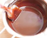 Foto langkah ke 1 dari resep Molten Lava Cake.