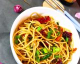 A picture of step 5 of Hakka Noodles.