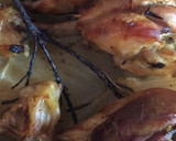 Foto del paso 2 de la receta: Pollo al horno con patatas y pimentos del Padrón